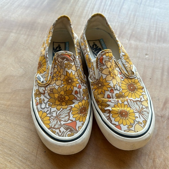Vans Shoes - Vans Trippy Floral Slip Ons
